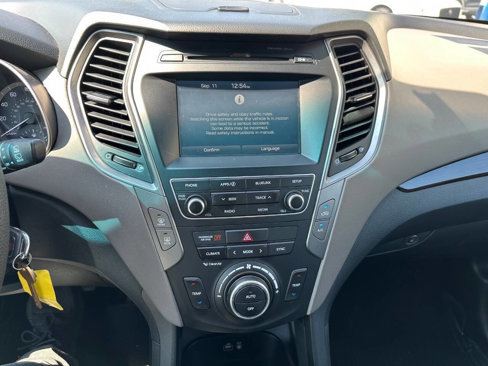 Used 2017 Hyundai Santa Fe Sport image 14