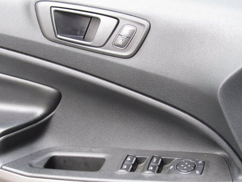 Used 2019 Ford EcoSport SES image 30