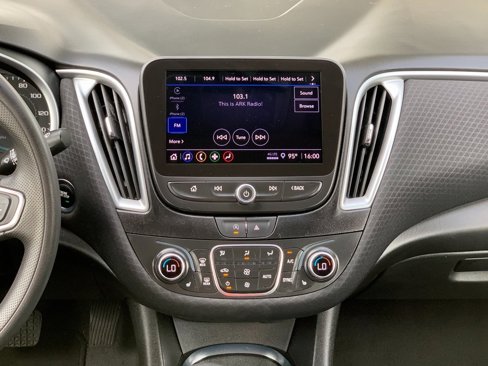 Used 2023 Chevrolet Malibu LT image 15