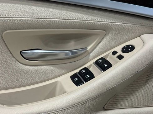 Used 2013 BMW 535i xDrive Sedan image 13