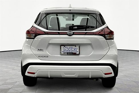 Used 2024 Nissan Kicks S image 4