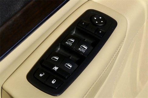 Used 2017 Jeep Grand Cherokee Limited w/ Luxury Group II image 24
