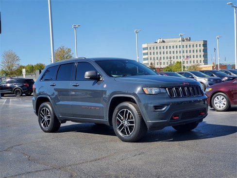 Used 2018 Jeep Grand Cherokee Trailhawk image 1