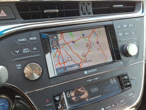 Used 2013 Toyota Avalon Limited image 18
