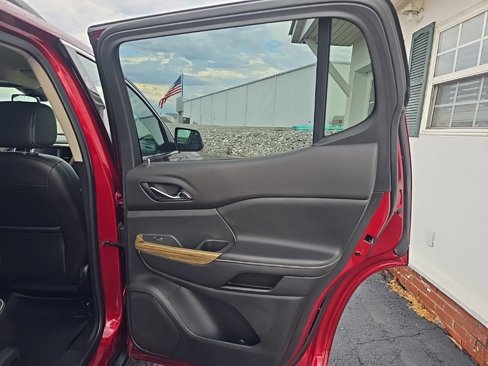 Used 2019 GMC Acadia Denali image 22