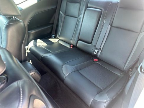 Used 2015 Dodge Challenger SXT Plus image 33