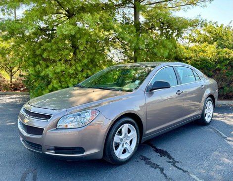 Used 2011 Chevrolet Malibu LS image 3
