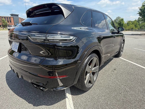 Used 2022 Porsche Cayenne GTS image 5