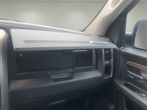 Used 2017 RAM 1500 Laramie w/ Convenience Group image 40