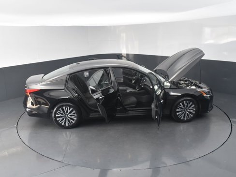 Used 2024 Nissan Altima 2.5 SV image 25