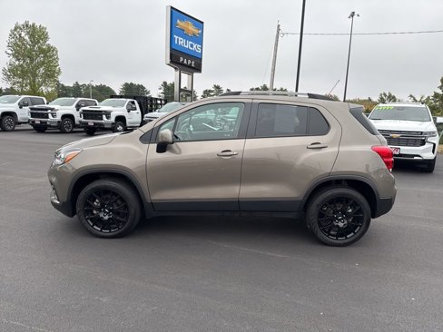 Used 2022 Chevrolet Trax LT w/ Sport Edition image 7