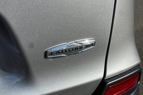 Used 2022 Jeep Cherokee Latitude Lux image 52