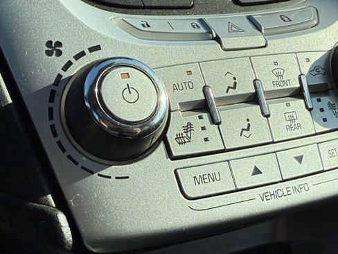 Used 2013 Chevrolet Equinox LT image 20