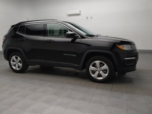 Used 2018 Jeep Compass Latitude w/ Popular Equipment Group image 11