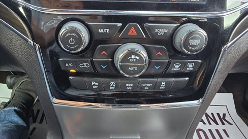 Used 2019 Jeep Grand Cherokee Overland image 26