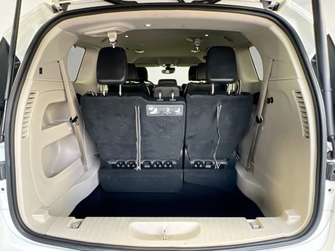 Used 2018 Chrysler Pacifica Touring-L w/ Advanced Safetytec Group image 34