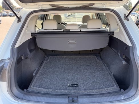 Used 2019 Volkswagen Tiguan SE image 10