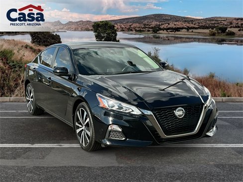 Used 2020 Nissan Altima 2.5 SR w/ Premium Package image 1