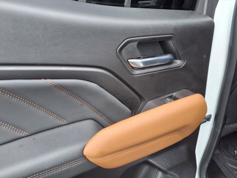 Used 2023 GMC Canyon AT4 w/ AT4 Premium Package image 8