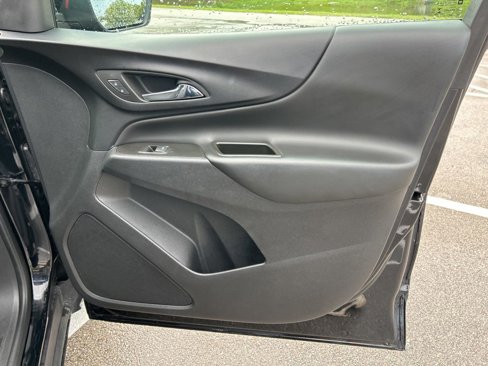 Used 2023 Chevrolet Equinox LT image 35