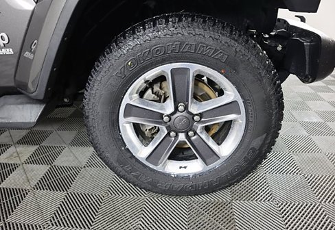 Used 2019 Jeep Wrangler Unlimited Sahara image 13