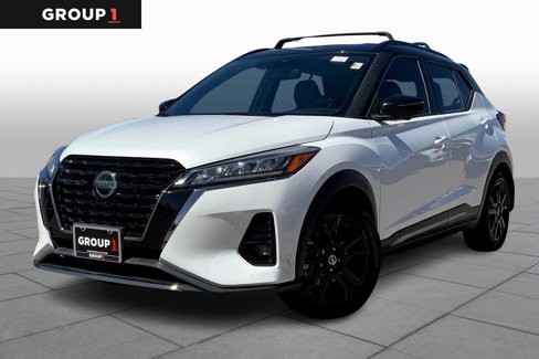 Used 2021 Nissan Kicks SR w/ SR Premium Package image 1