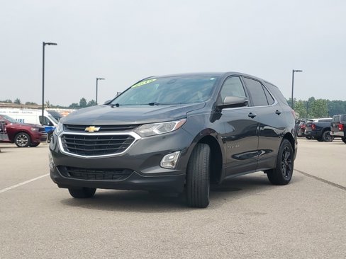 Used 2019 Chevrolet Equinox LT w/ Driver Convenience Package image 4