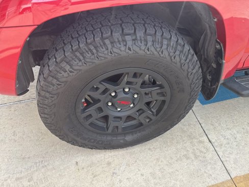 Used 2019 Toyota 4Runner SR5 Premium image 18