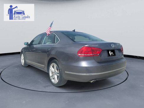 Used 2013 Volkswagen Passat TDI SEL Premium image 5