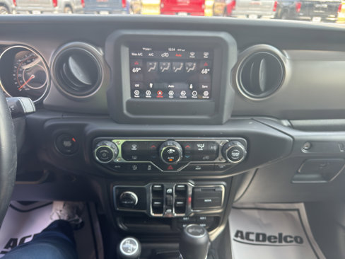 Used 2021 Jeep Wrangler Unlimited Sport image 12