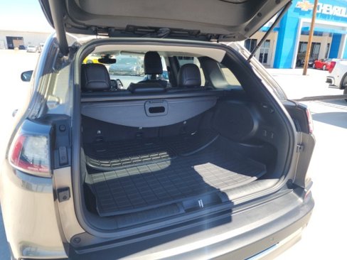 Used 2019 Jeep Cherokee Limited w/ Luxury Group image 22