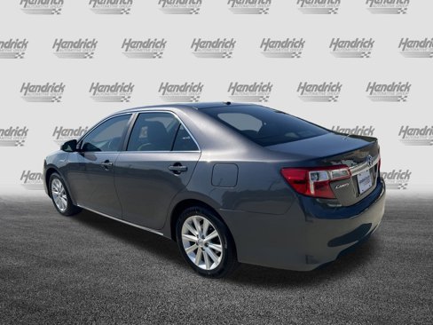 Used 2013 Toyota Camry LE image 8