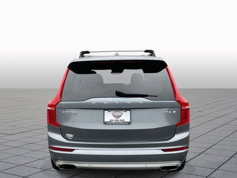 Used 2018 Volvo XC90 T6 Momentum w/ Convenience Package image 6