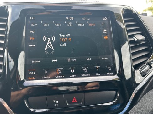 Used 2019 Jeep Cherokee Limited image 6