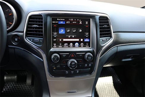 Used 2015 Jeep Grand Cherokee Limited w/ Trailer Tow Group IV image 21