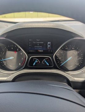 Used 2017 Ford Escape Titanium image 16