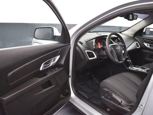 Used 2017 GMC Terrain SLE image 8