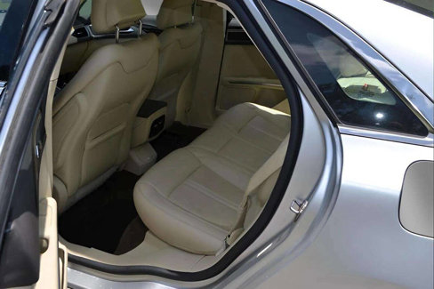 Used 2013 Lincoln MKZ image 15