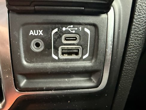 Used 2021 Jeep Wrangler Unlimited Sport image 24