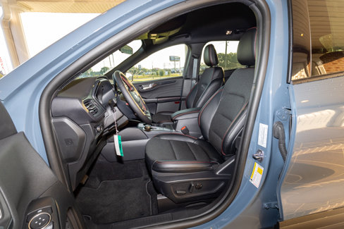 New 2025 Ford Escape ST-Line w/ Equipment Group 301A image 10