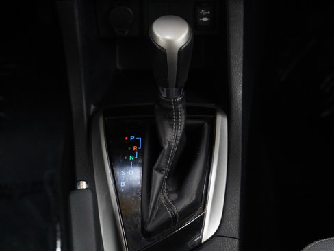 Used 2016 Toyota Corolla LE image 15