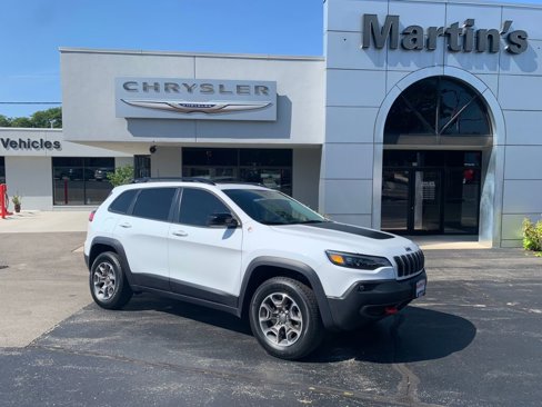 Used 2022 Jeep Cherokee Trailhawk w/ Sun, Sound & Nav Group image 2