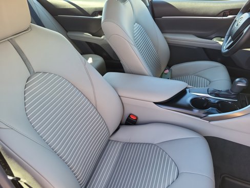 Used 2018 Toyota Camry SE image 14