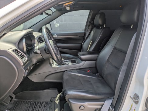Used 2020 Jeep Grand Cherokee Altitude image 22