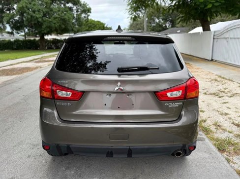 Used 2017 Mitsubishi Outlander Sport LE image 4