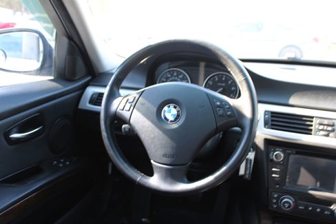 Used 2009 BMW 328i xDrive Sedan image 13