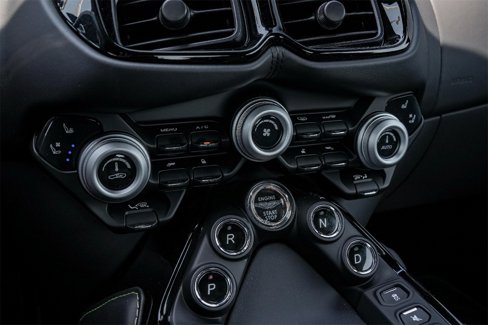Used 2023 Aston Martin V8 Vantage Coupe image 29