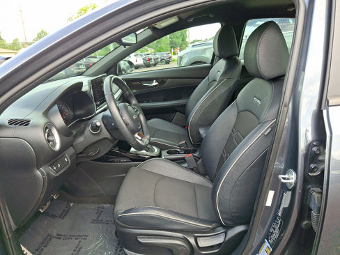 Used 2023 Kia Forte GT-Line image 13