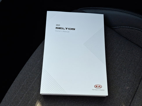 Used 2021 Kia Seltos S image 24