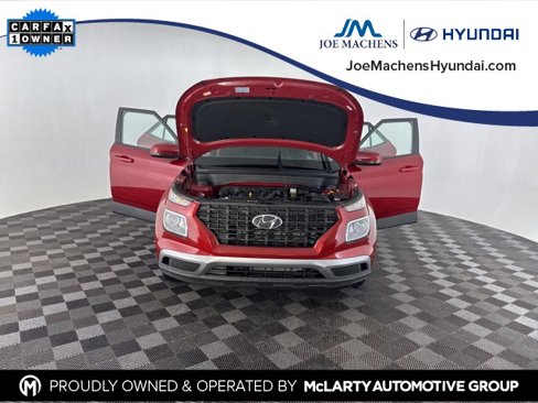 Used 2024 Hyundai Venue SE image 14